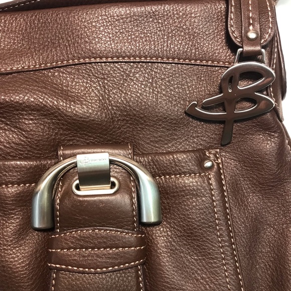 B. Makowsky Chocolate Brown Pebbled Leather Front Buckle Crossbody Saddle Purse - Picture 3 of 15